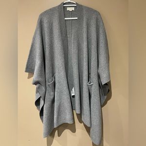 Aritzia Golden by TNA sweater wrAp size XS